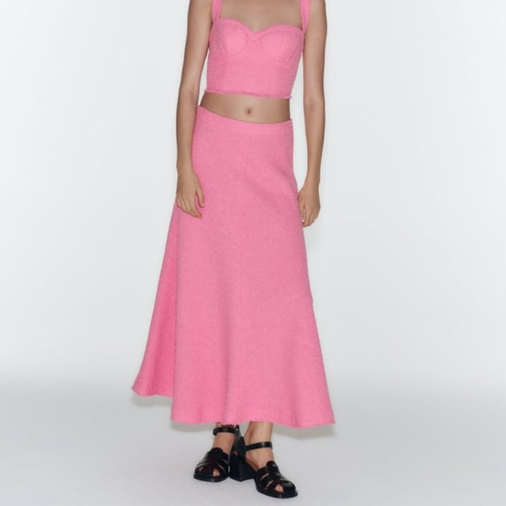 Zara | Textured Tweed-Like Pink Midi Skirt | Size L | Blogger Favorite - Picture 3 of 14